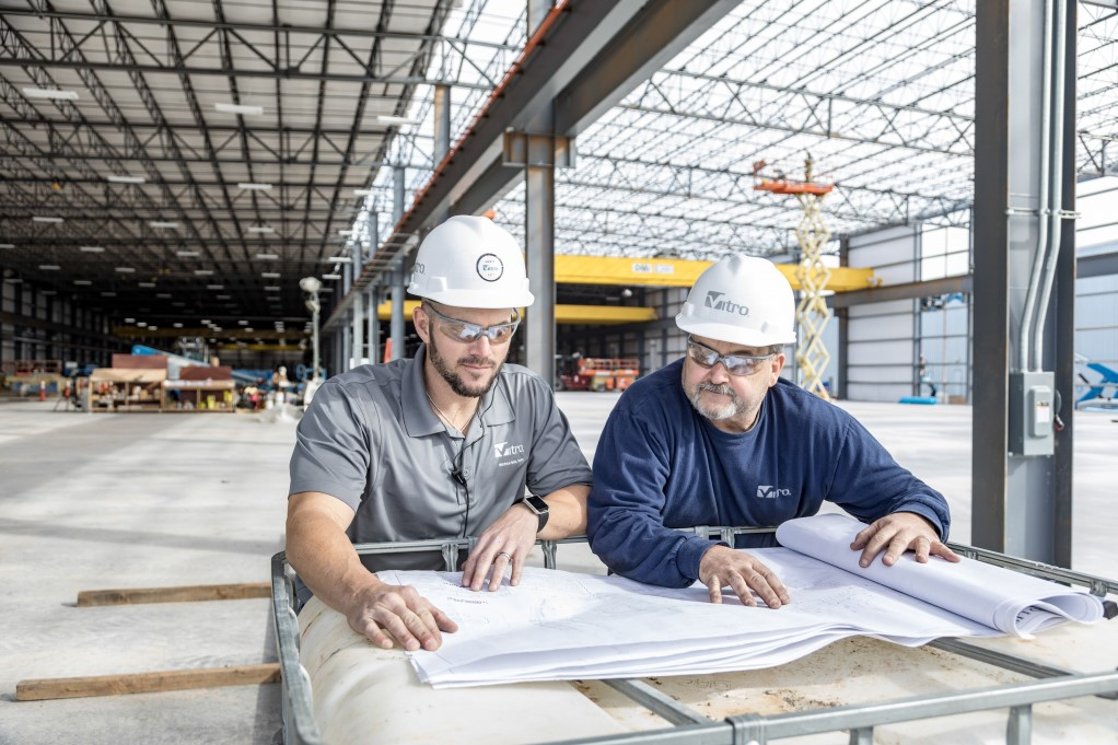 Trabajador de planta de vidrio en USA